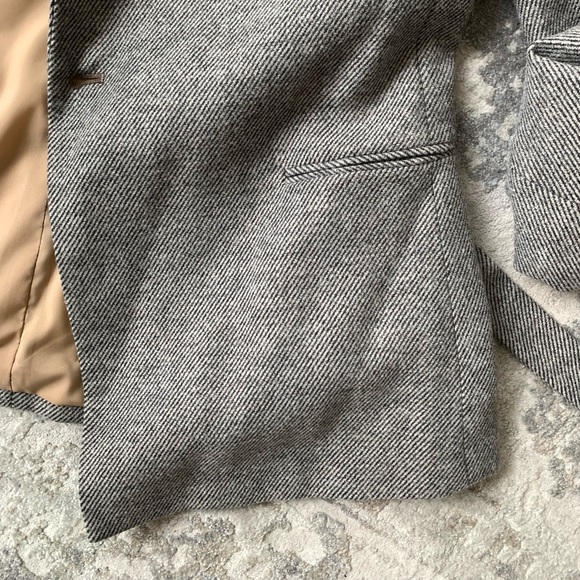 Banana Republic Wool Blazer with Removable Faux Fur - Picture 6 of 13